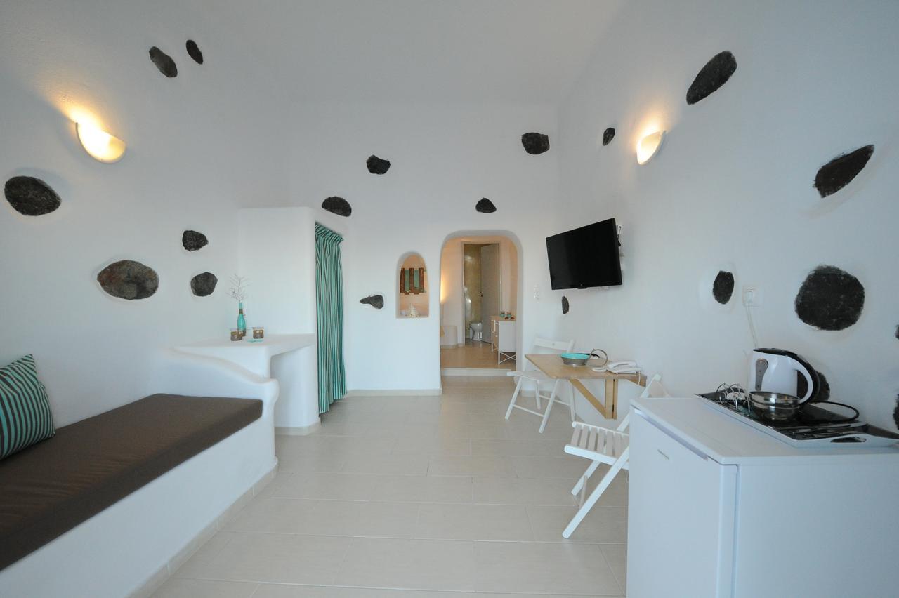 Manias Fira Residences Bagian luar foto