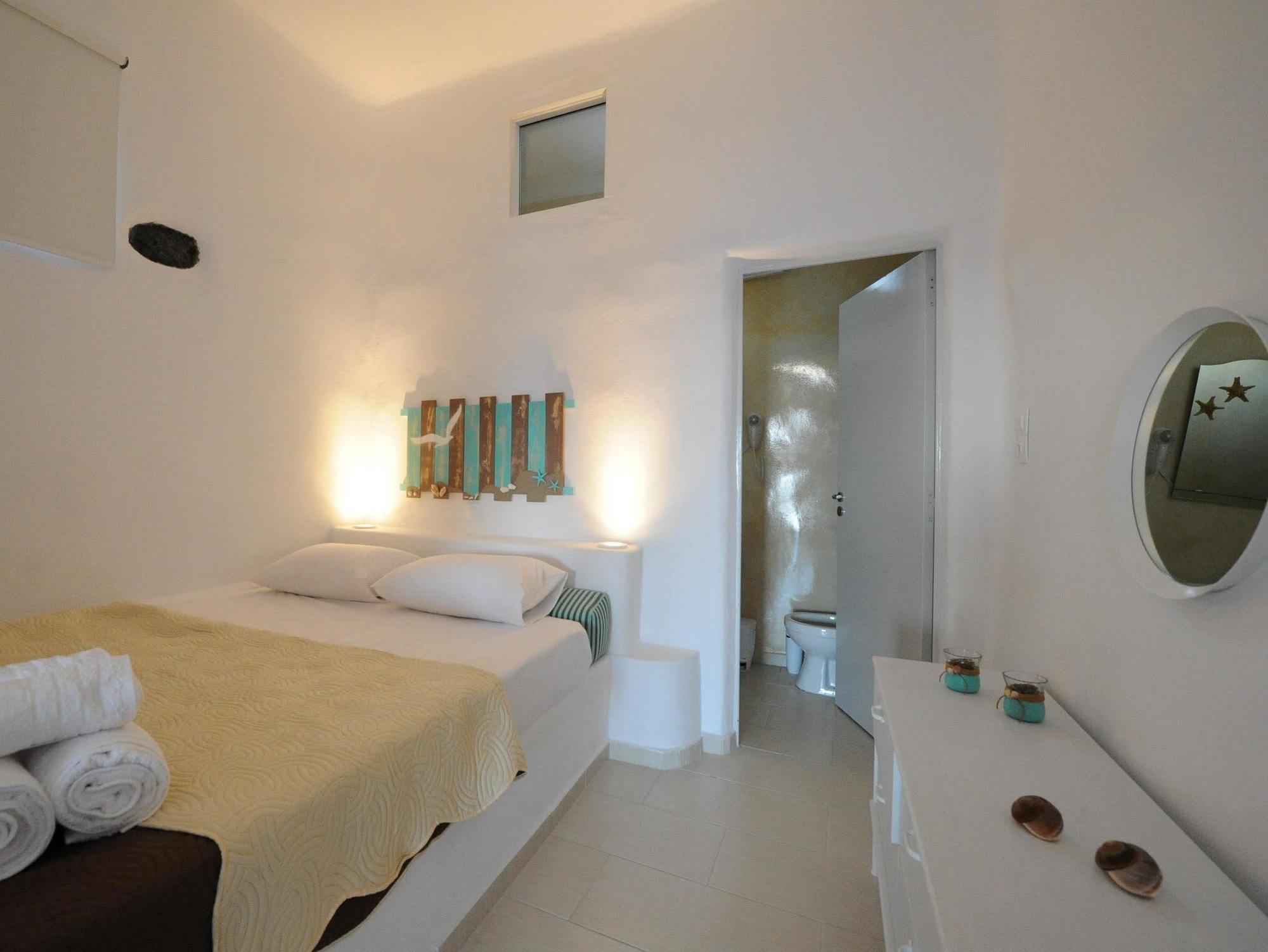 Manias Fira Residences Bagian luar foto